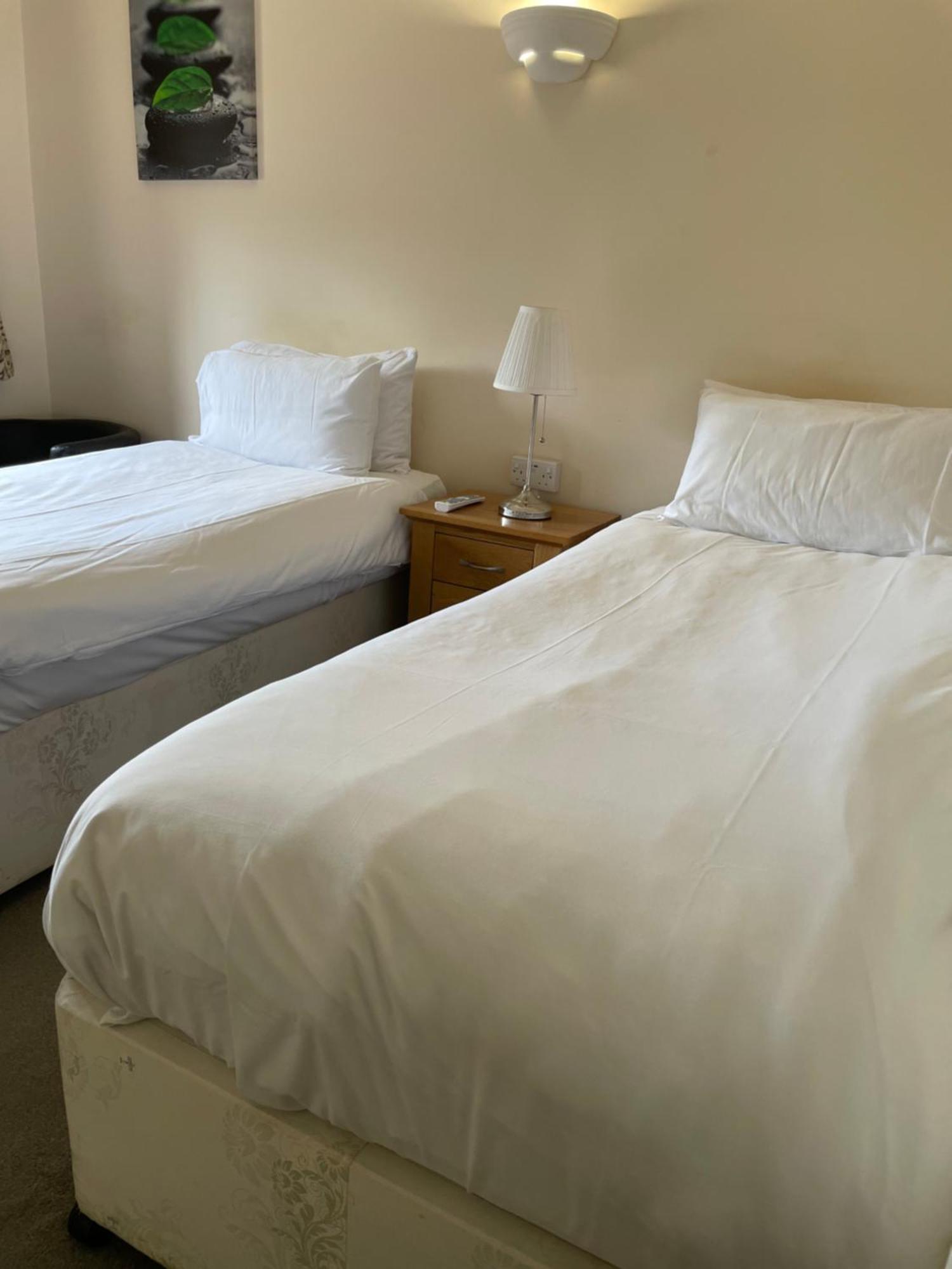 Bridge Farm Guesthouse Rooms Dundry Eksteriør billede