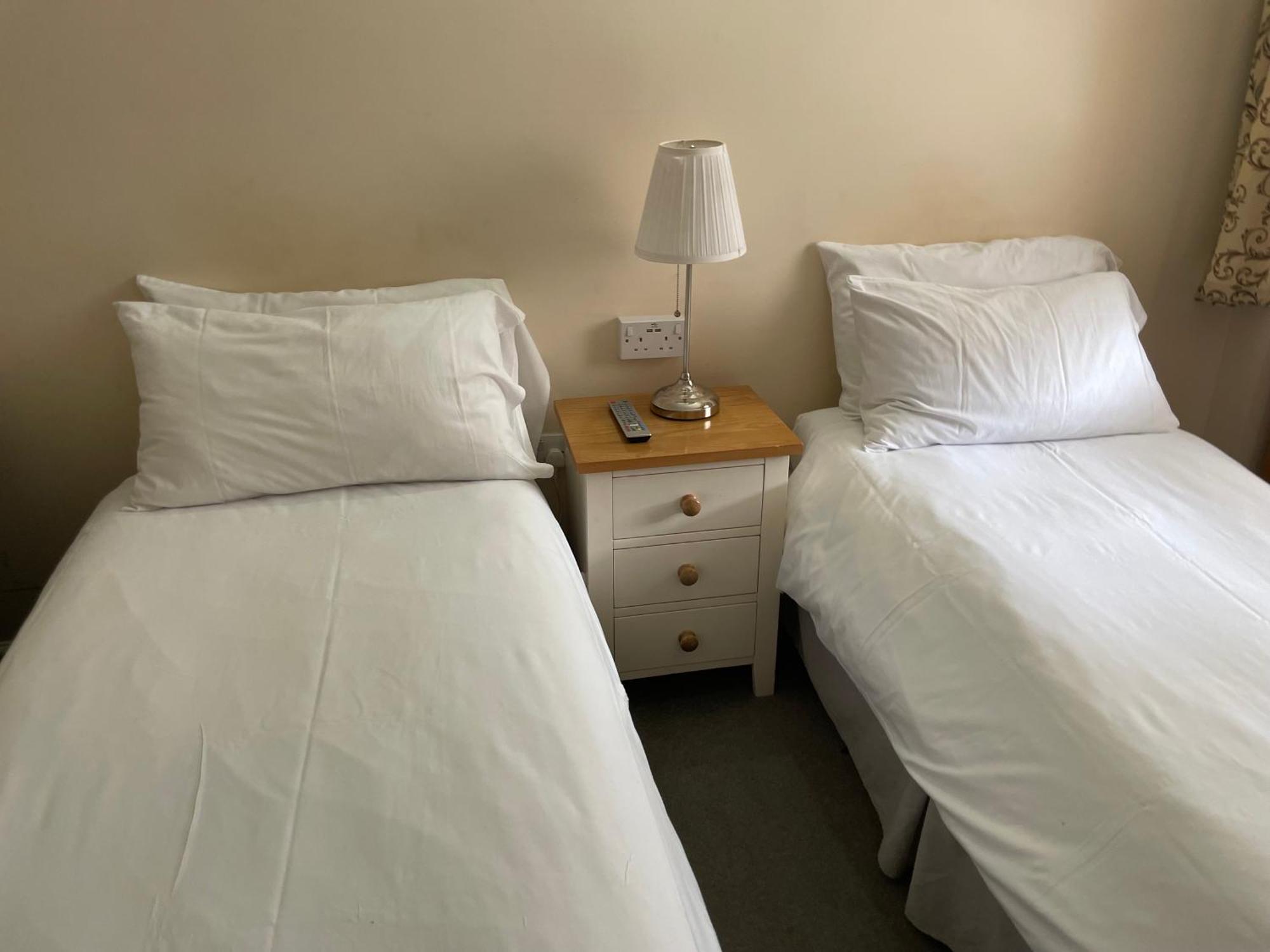 Bridge Farm Guesthouse Rooms Dundry Eksteriør billede