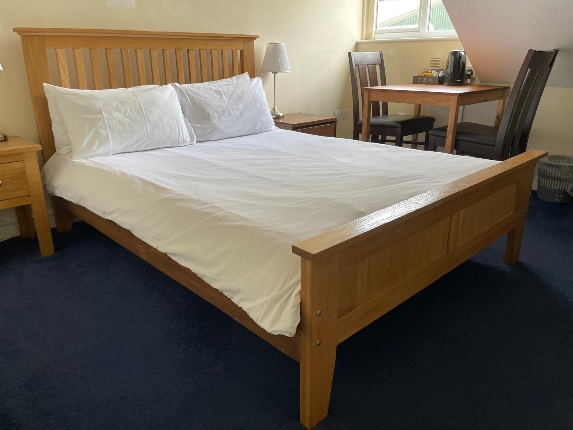 Bridge Farm Guesthouse Rooms Dundry Eksteriør billede