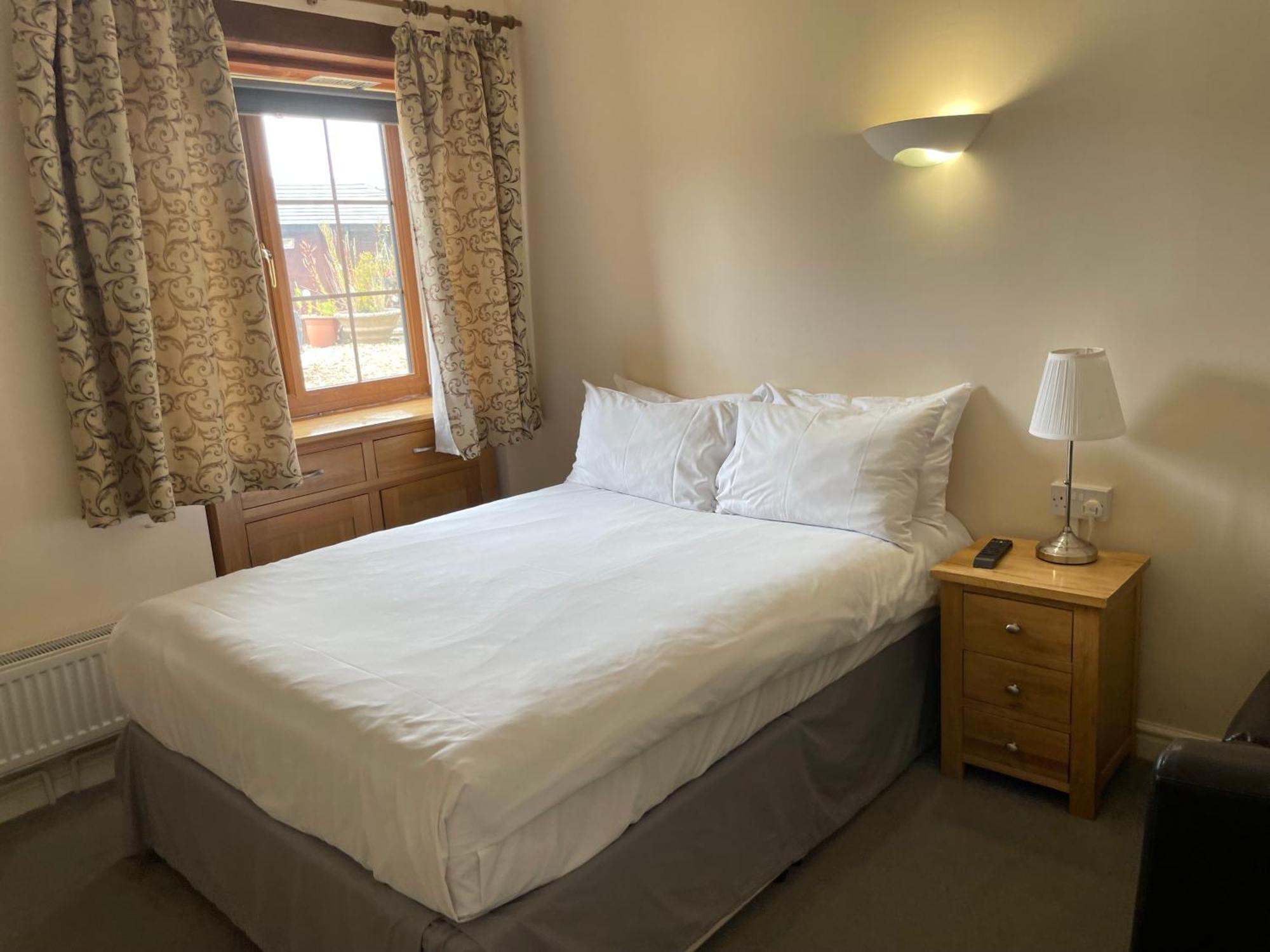 Bridge Farm Guesthouse Rooms Dundry Eksteriør billede