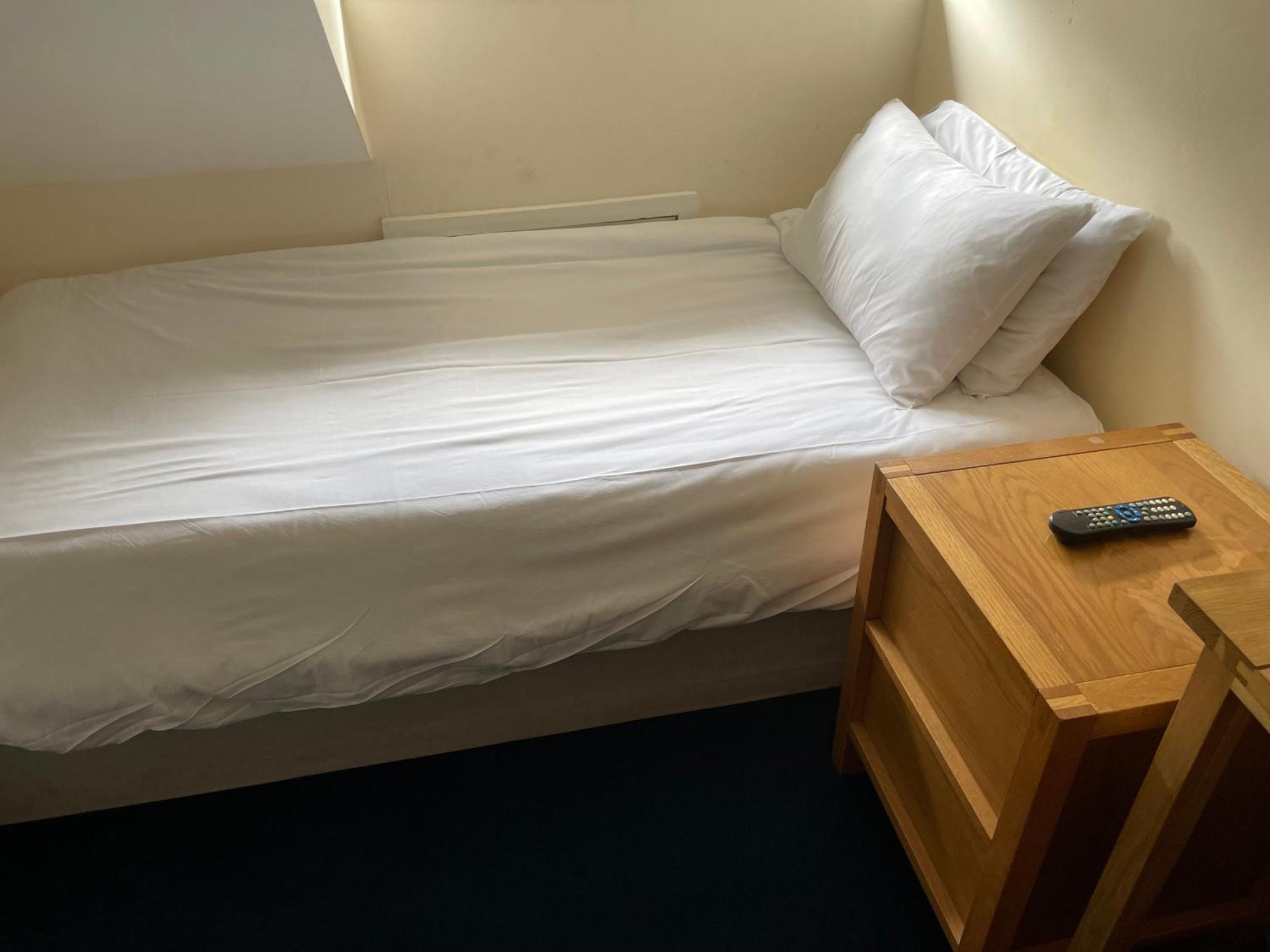 Bridge Farm Guesthouse Rooms Dundry Eksteriør billede