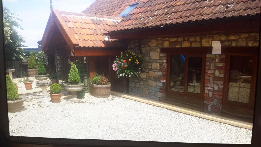 Bridge Farm Guesthouse Rooms Dundry Eksteriør billede