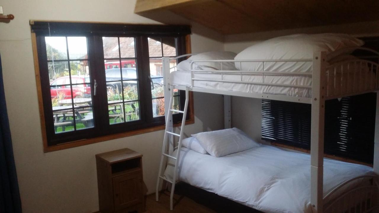 Bridge Farm Guesthouse Rooms Dundry Eksteriør billede